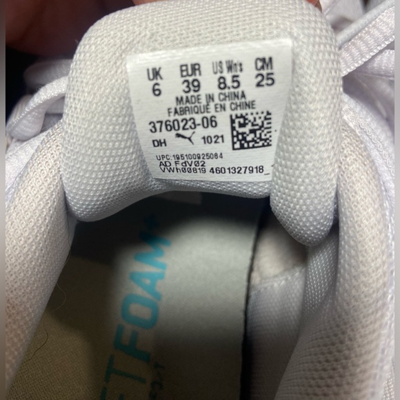 Puma ~ Woman’s Axelion ~ Size 8.5 ~ Color Puma White Porcelain - Picture 6 of 7